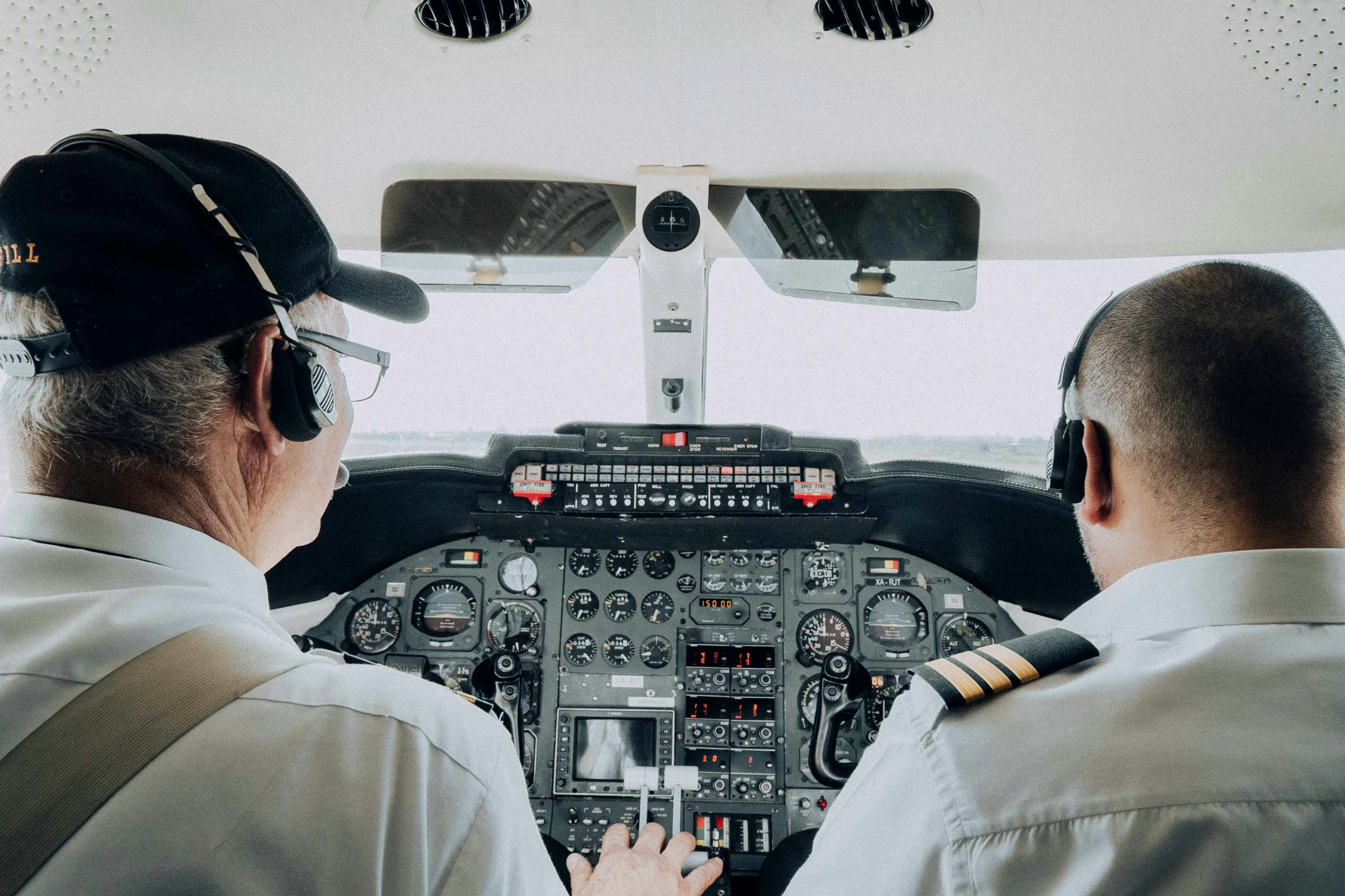 How to Become an Airline Pilot
