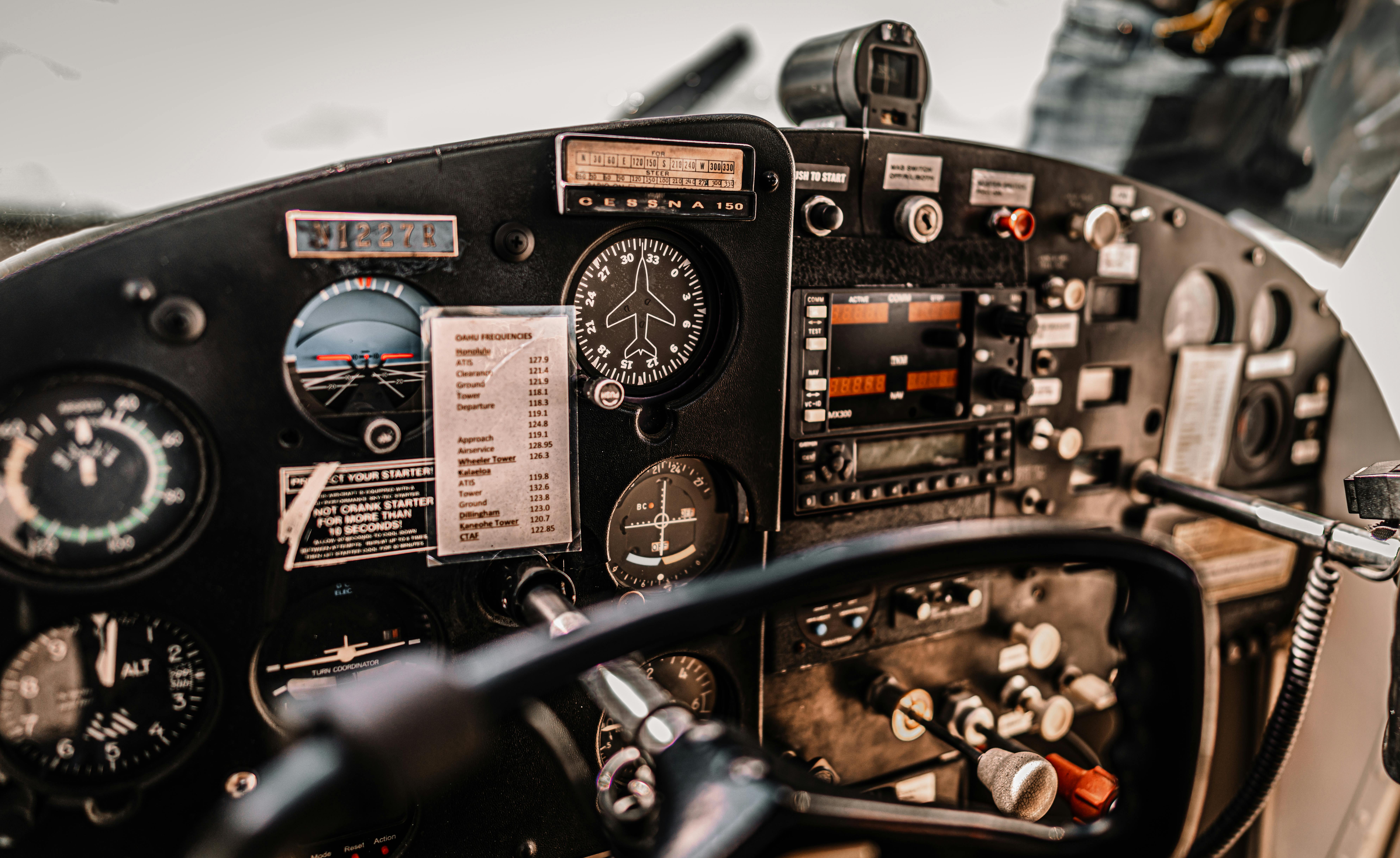 Choosing the Right Flight School